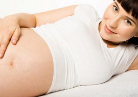 Прыщи на лице при беременности: всегда ли они появляются и какими способами лечить их точно не стоит?
