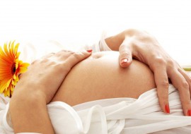 Прыщи во время беременности: как добиться результата, не причинив вреда ребенку?
